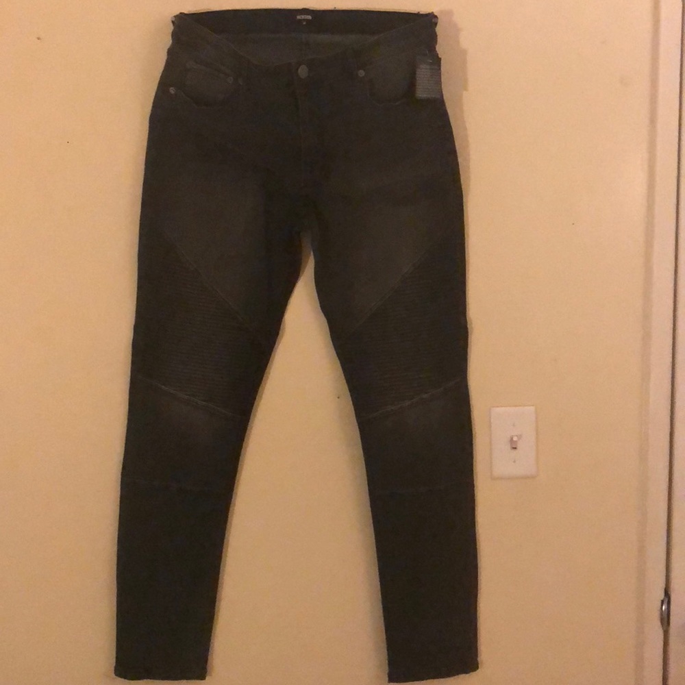 Men’s  Black  jeans